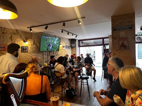 Best Sports Bars in Paris - The Wellington [ Kiwi-Irish Pub)