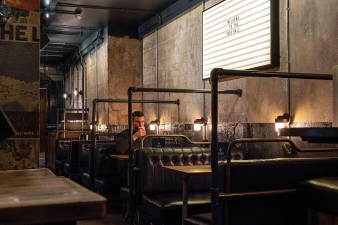 Best Sports Bars in London - Daly's Wine Bar & Beer Hall