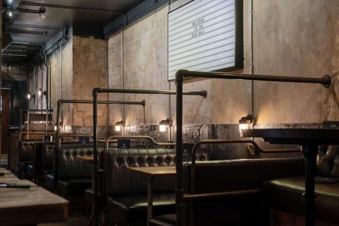 Best Sports Bars in London - Daly's Wine Bar & Beer Hall