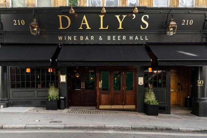 Best Sports Bars in London - Daly's Wine Bar & Beer Hall