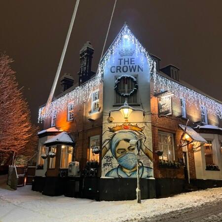 Best Sports Bars in Billericay - The Crown