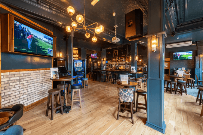 Best Sports Bars in London - Prince Of Wales