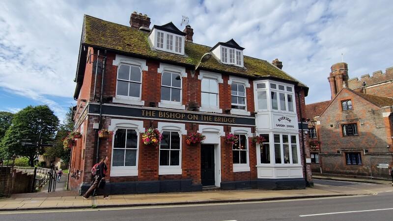Best Sports Bars in Winchester - Bishop on the Bridge
