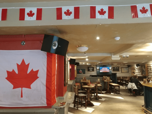Best Sports Bars in London - Maple Leaf