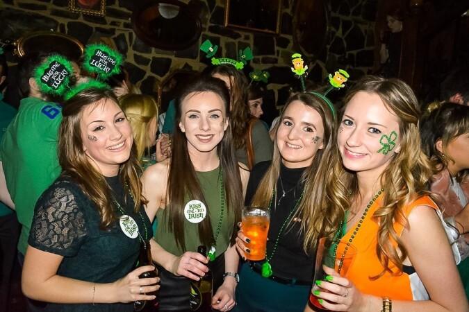 Best Sports Bars in London - Waxy O'Connors