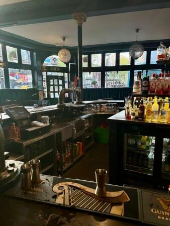 Best Sports Bars in London - Leyton Star