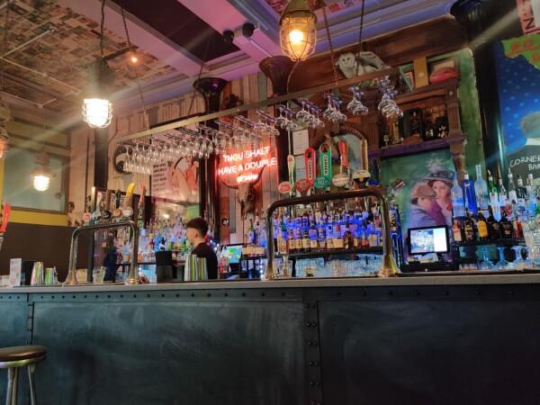Best Sports Bars in London - The Cornershop
