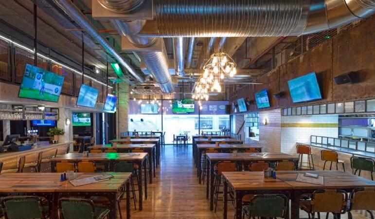 Best Sports Bars in Tower Hamlets - Sports Bar & Grill Canary Wharf