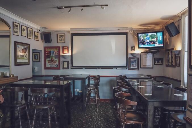 Best Sports Bars in Wrington - Golden Lion