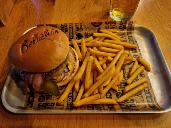 Best Sports Bars in Greenwich - Belushis Greenwich