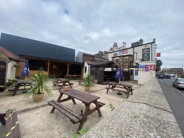 Best Sports Bars in Belvedere - Prince of Wales