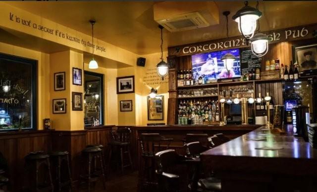 Best Sports Bars in Paris - Corcoran's Clichy
