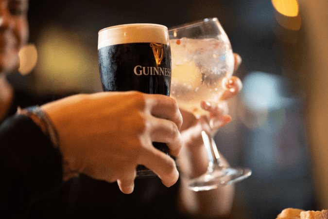 Best Sports Bars in Paris - Eden Park Pub