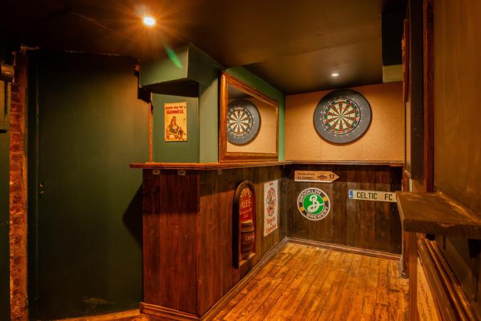 Best Sports Bars in Paris - The Harp Bar