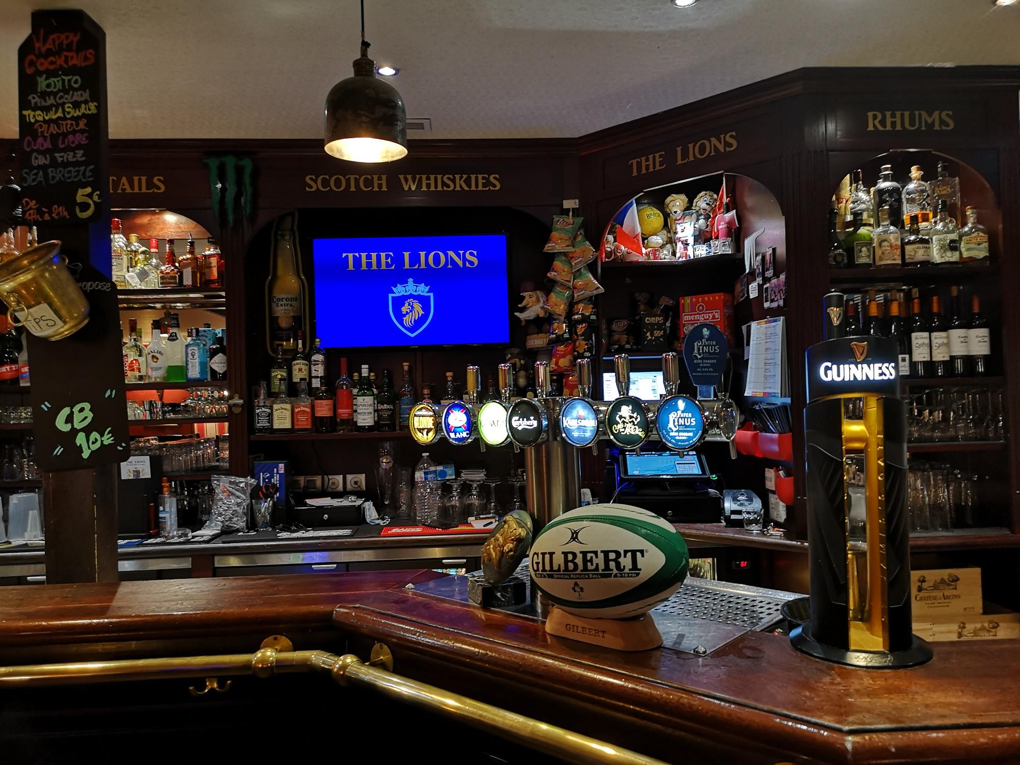 Best Sports Bars in Paris - The Lions