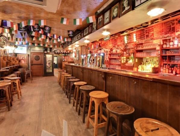 Best Sports Bars in La Rochelle - The General Humbert's - Sports Bar