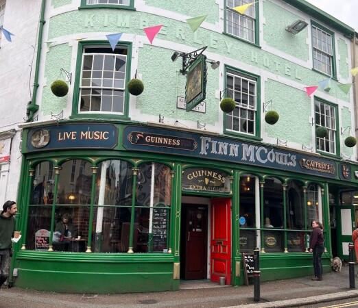 Best Sports Bars in Falmouth - Finn M'Couls
