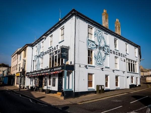 Best Sports Bars in Penzance - Longboat Inn