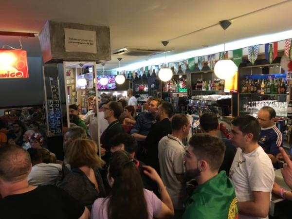 Best Sports Bars in Paris - Le Longchamp
