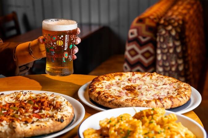 Best Sports Bars in Enfield - Jolly Butchers