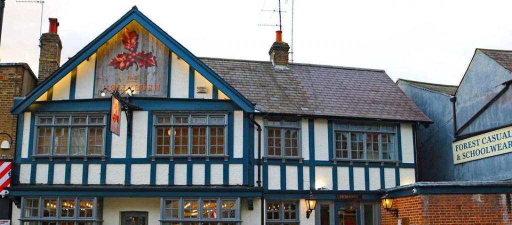 Best Sports Bars in Loughton - Hollybush