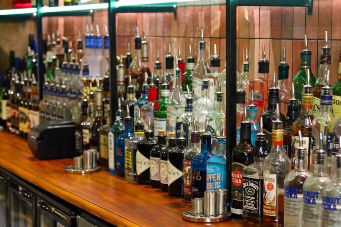 Best Sports Bars in Loughton - Hollybush