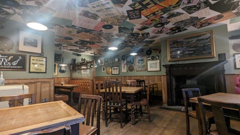 Best Sports Bars in Twickenham - Eel Pie