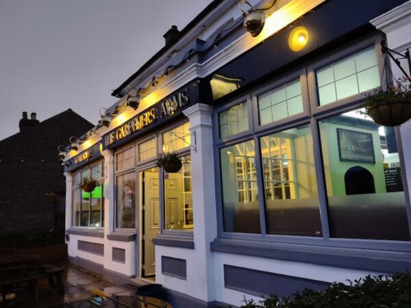 Best Sports Bars in Uxbridge - Gardeners Arms