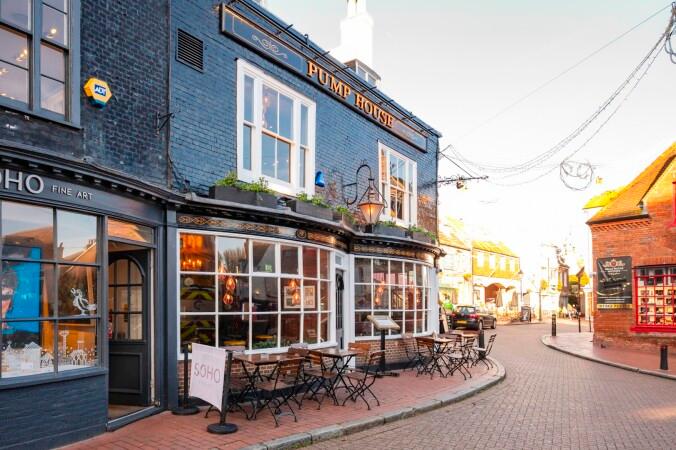Best Sports Bars in Brighton - Pump House
