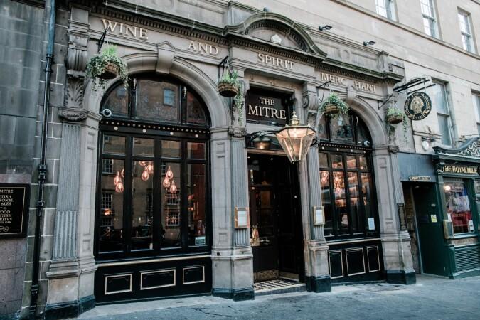 Best Sports Bars in Edinburgh - Mitre Bar