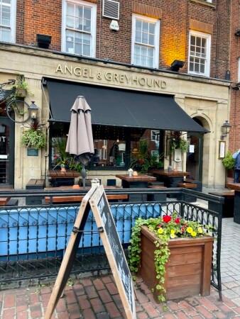 Best Sports Bars in Oxford - Angel and Greyhound