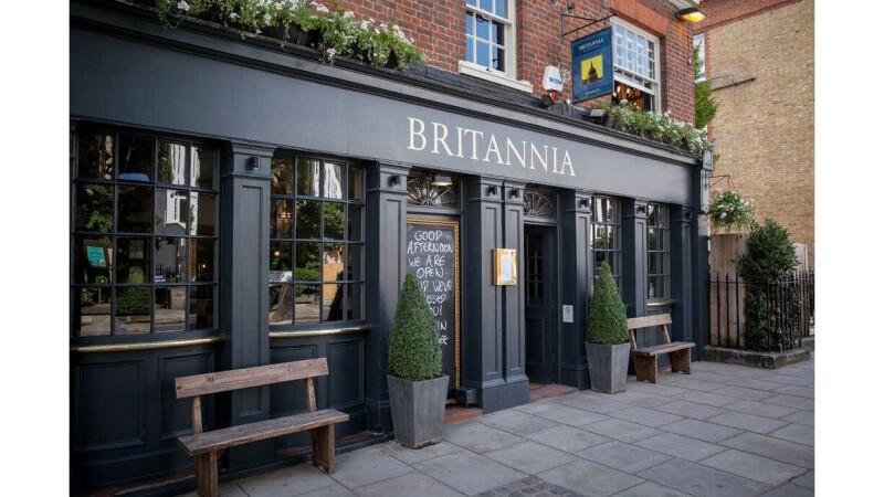 Best Sports Bars in Kensington - Britannia