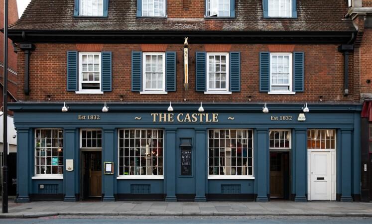 Best Sports Bars in Tooting - Castle, Tooting