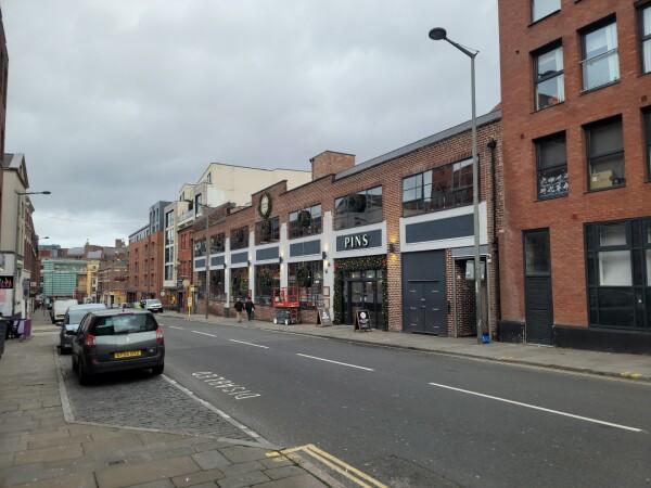 Best Sports Bars in Liverpool - Pins Social Club