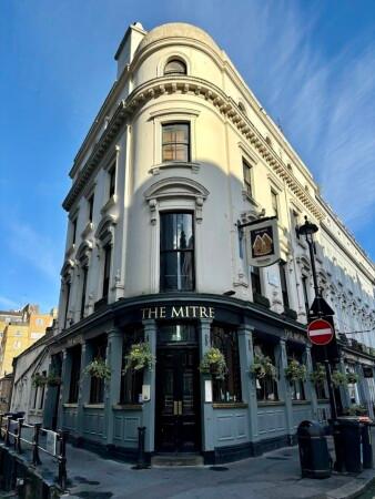 Best Sports Bars in London - Mitre, Lancaster Gate