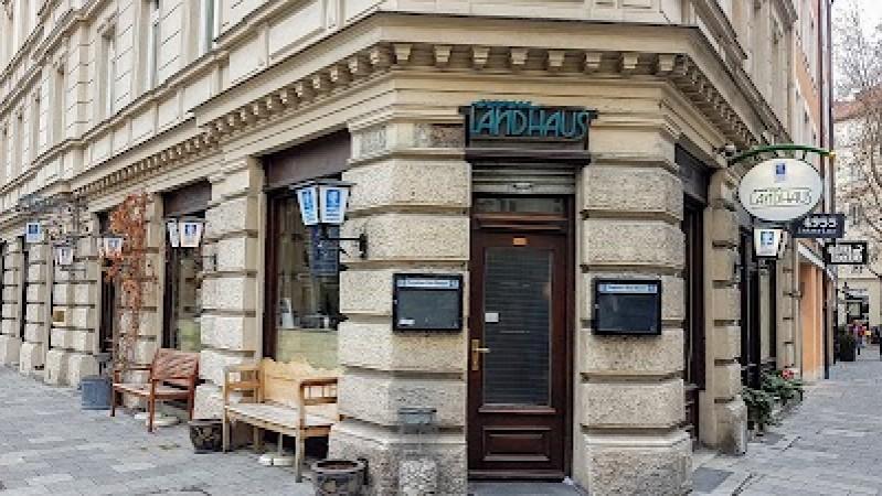 Best Sports Bars in München - Landhaus