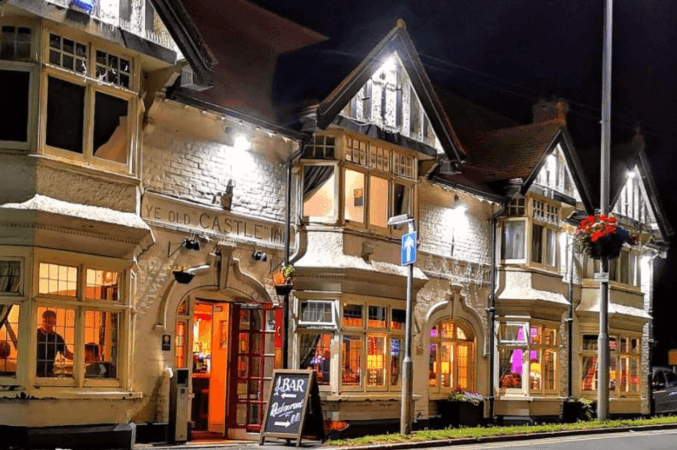 Best Sports Bars in Benfleet - Castle Benfleet