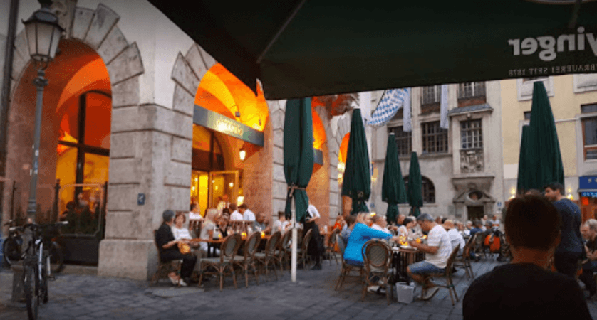 Best Sports Bars in Karlsfeld - DolceVita - Exclusive Tabledance