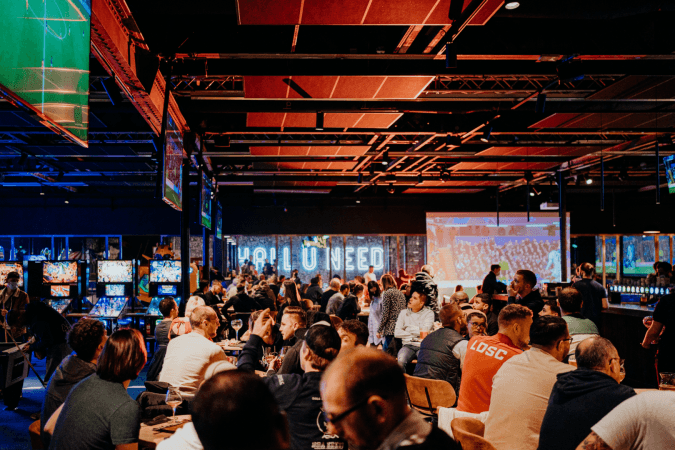 Best Sports Bars in Saint andré lez lille - Hall U Need