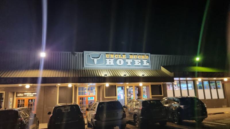 Best Sports Bars in Mount Druitt - Uncle Bucks Hotel