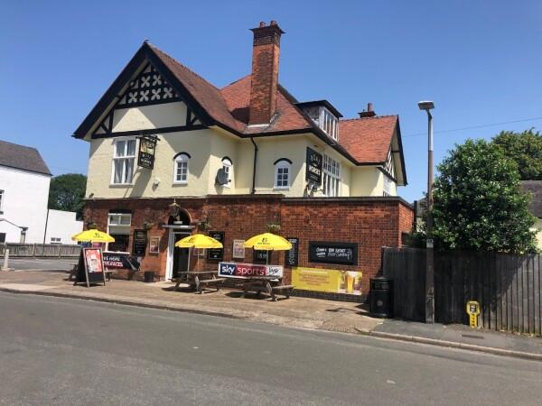 Best Sports Bars in NOTTINGHAM - The Boat and Horses