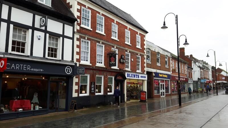 Best Sports Bars in Bromsgrove - Red Lion