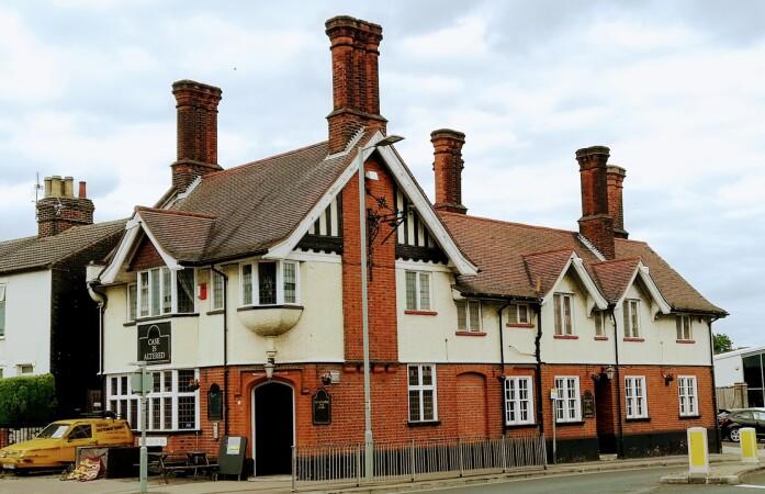 Best Sports Bars in Ipswich - The Case Is Altered