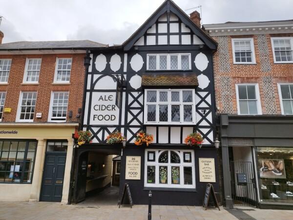 Best Sports Bars in Henley-on-Thames - The Argyll