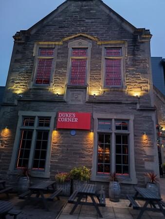 Best Sports Bars in Dundee - Duke's Corner