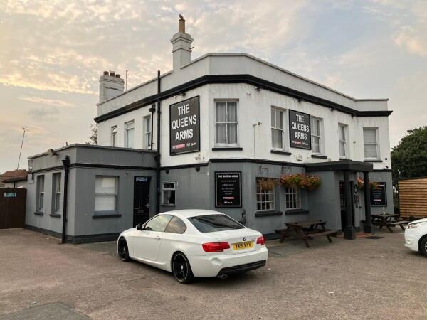 Best Sports Bars in Clacton-On-Sea - Queens Arms