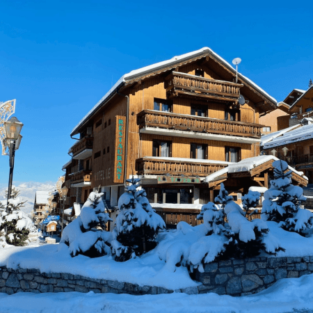 Best Sports Bars in Meribel - La Taverne