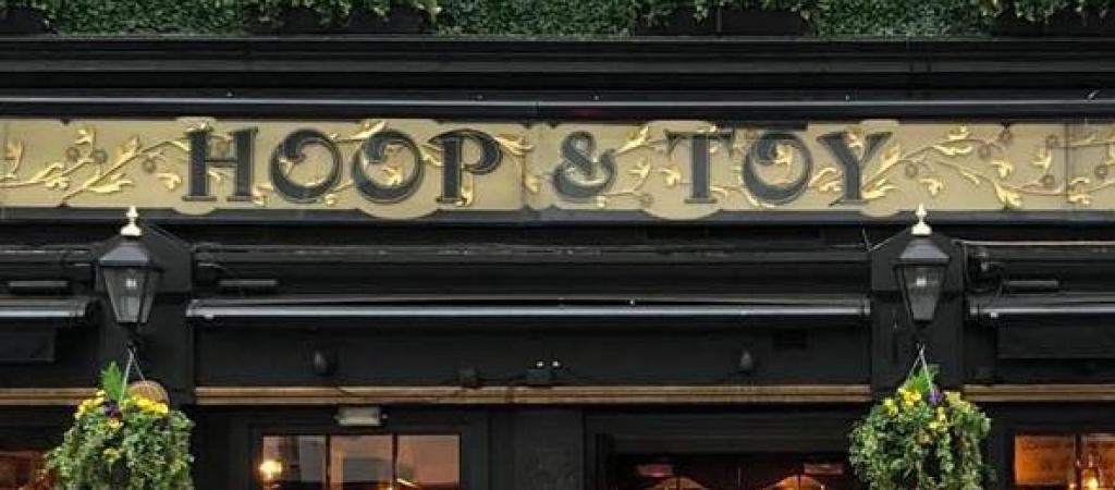 Best Sports Bars in London - Hoop and Toy