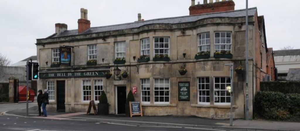 Best Sports Bars in DEVIZES - The Bell By The Green