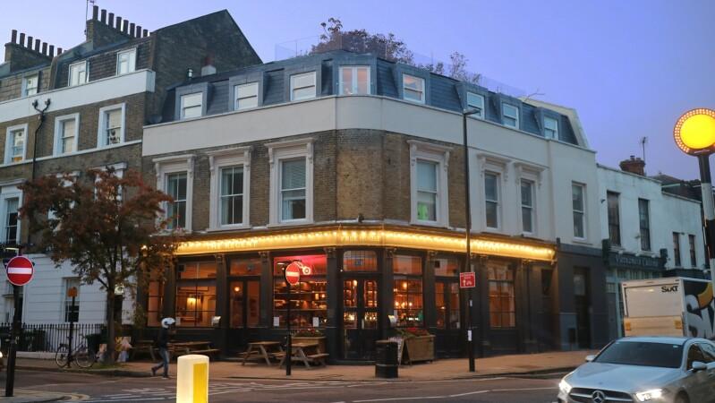 Best Sports Bars in Islington - The Regent